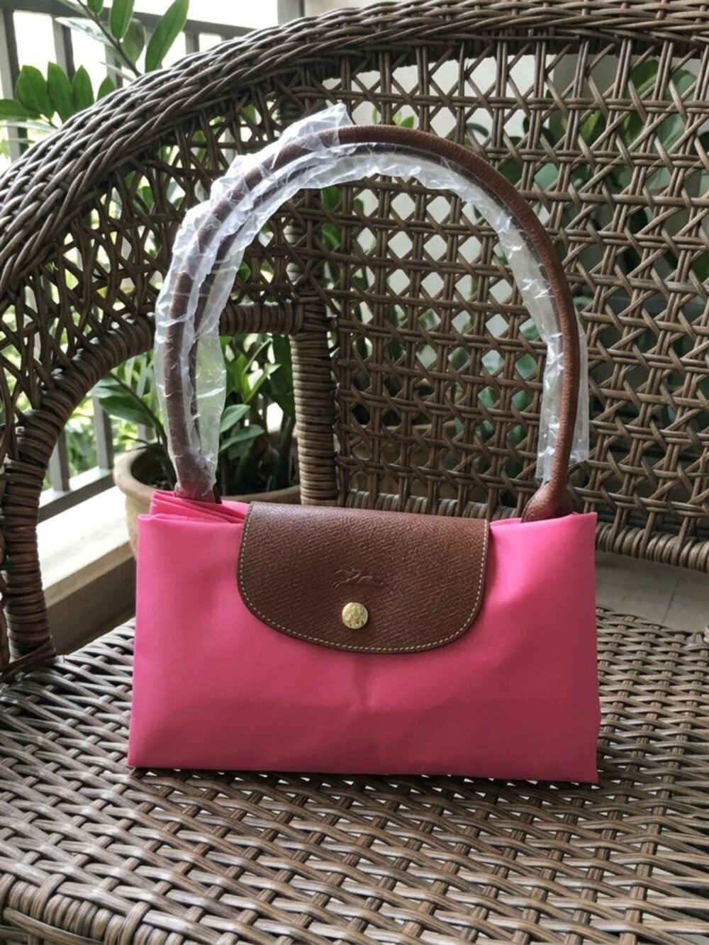 LongChamp Le Pliage Medium Size Folding Tote Travel Bag Red